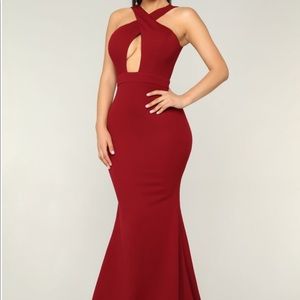 Fashion Nova Issa Queen Dress Burgundy